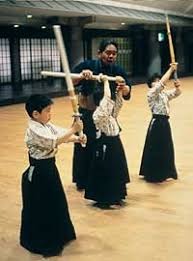 神经学研究：为什么青少年大脑的“奖赏系统”对博弈信号的响应强于成年人？（神经科学揭秘：青少年大脑奖赏系统为何对博弈信号比成年人更敏感？）